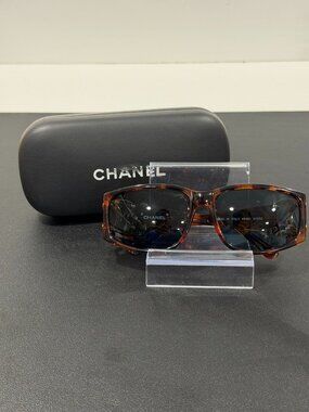 Chanel CC 4163 Sunglasses (JB1482)